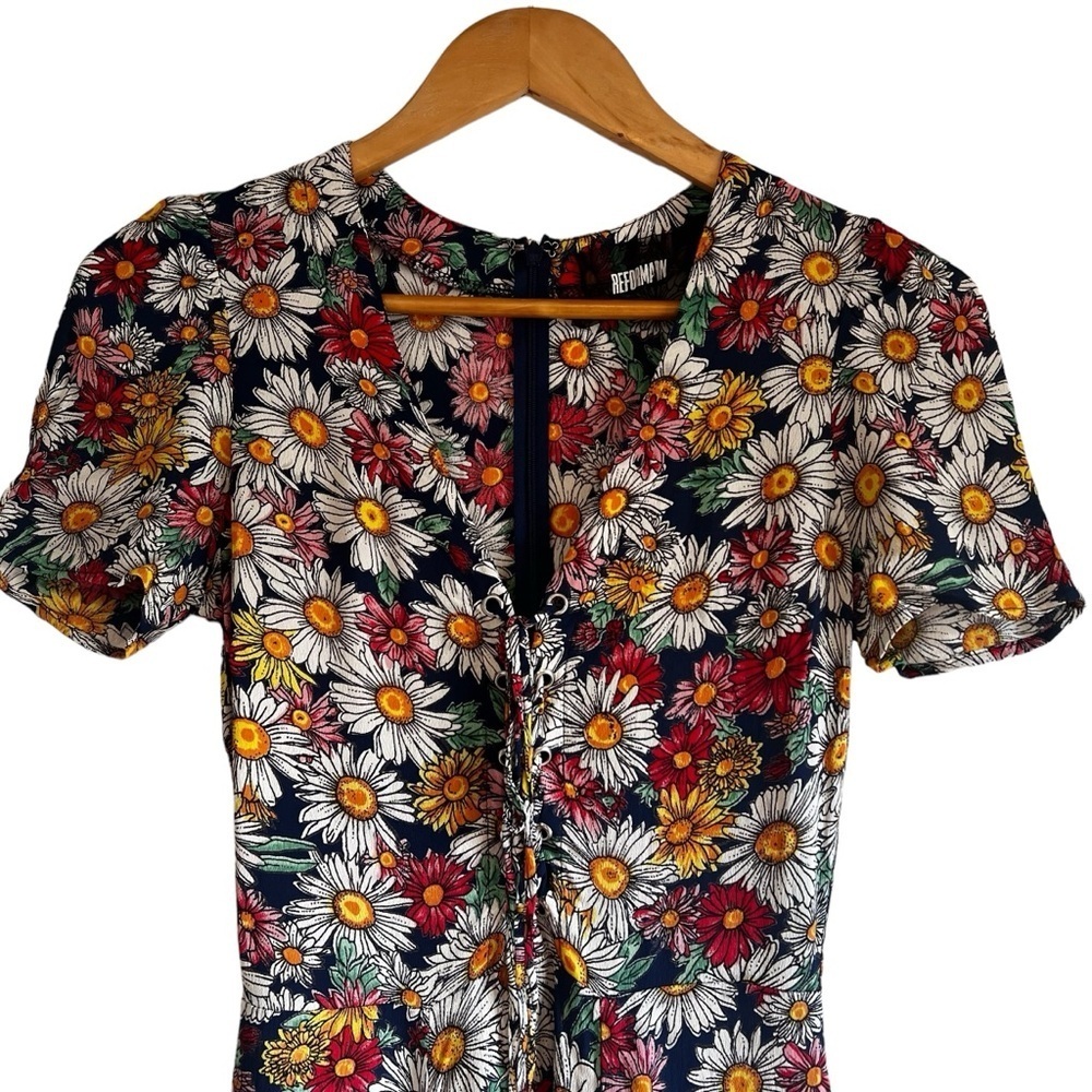 Reformation daisy print lace up fit and flare mini dress size 2 good condition - Picture 3 of 14